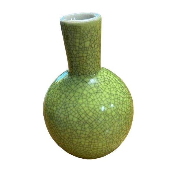 Vintage Chinese Apple Chartreuse Glaze Crackle Ceramic 5" Vase - Picture 2 of 6